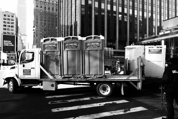 Best Portable restroom trailer rental  in Everett, WA